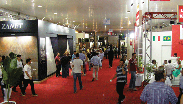 /ext/galleries/Photo_Gallery/Crowd.gif
