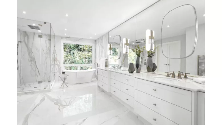 NKBA_ReisaPollard-Lux-Bath-600x400.jpg
