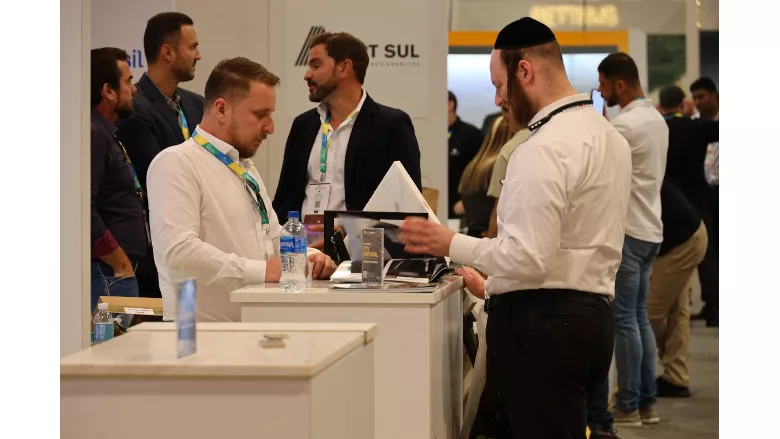 Brazilian Pavilion - Coverings 2022.jpg