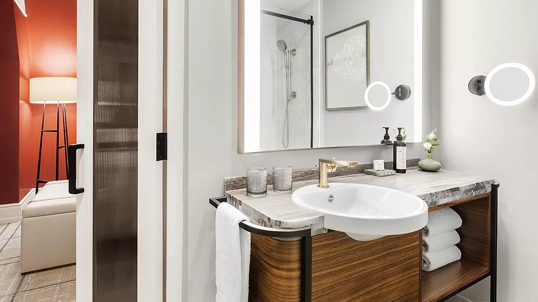 Fairmont Gold Bathroom
