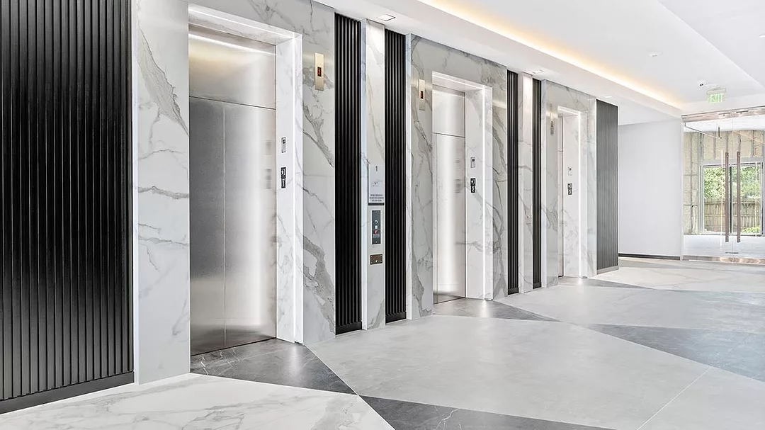 Moderno Porcelain Elevator Lobby Floor and Wall
