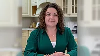 Sarah Nicholas Head Shot
