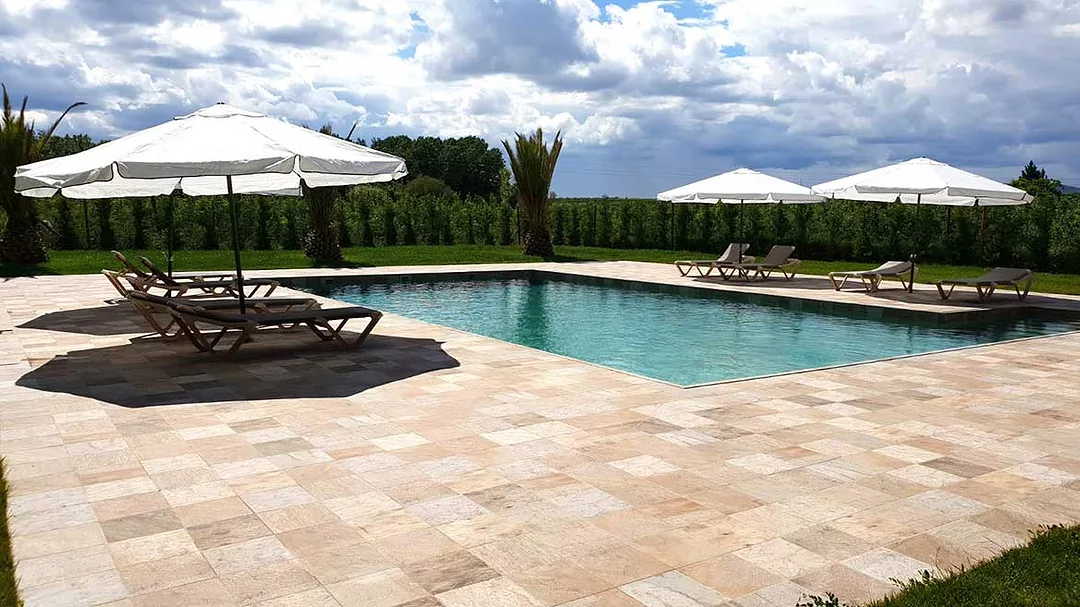 Gres Aragón Extruded Tile Around Pool Deck