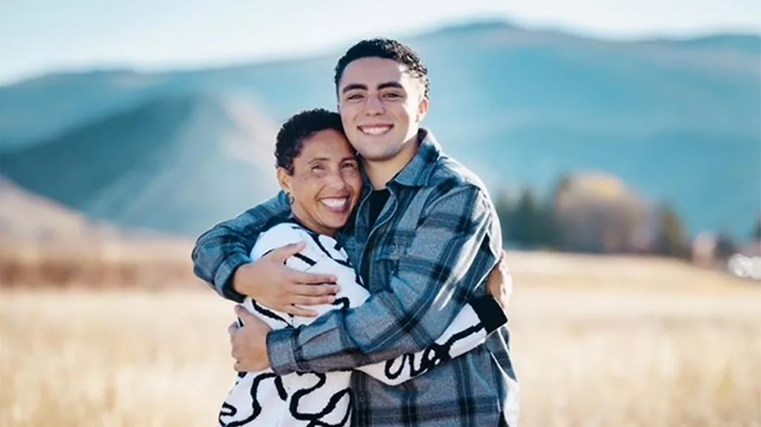 Marcette Gordon embracing son Kyle