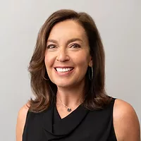 Sheryl Steinberg Interior Design Headshot 2.jpg