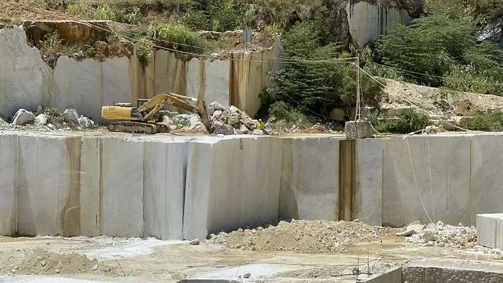 brazil quarry.jpg Jason
