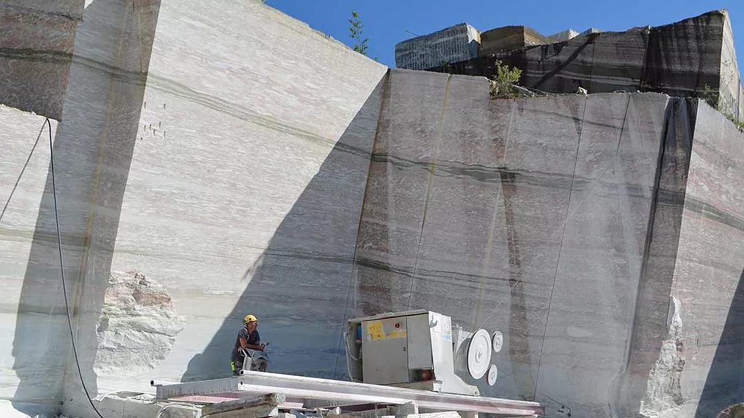 Norwegian Rose marble quarry