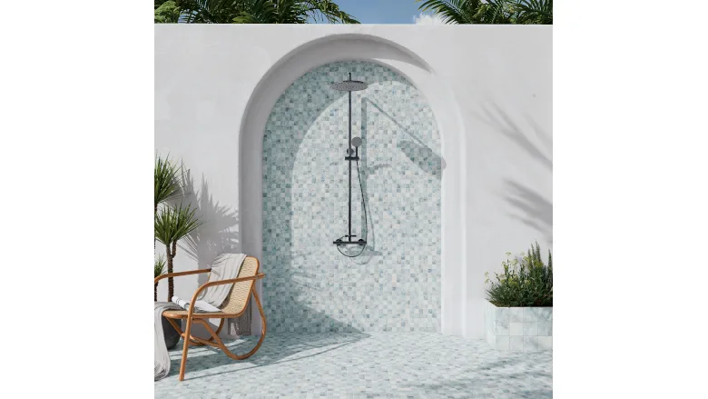 Wow Design Pixel in Outdoor Shower Setting