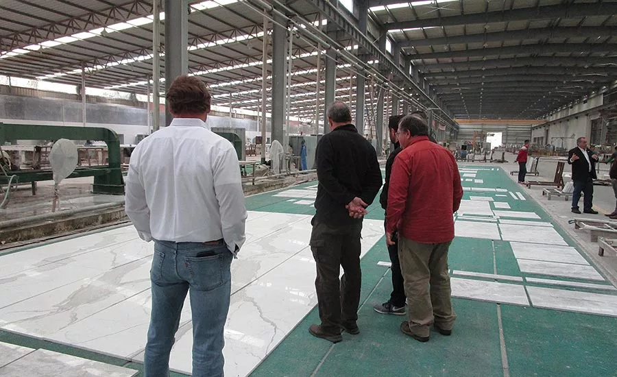 SW0617_FactoryTour-M.jpg