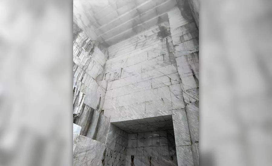 Henraux quarry tour