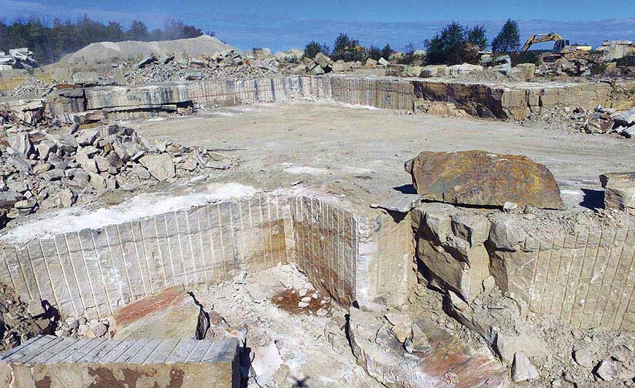 Sandstone quarry of Russell Stone Products, Inc.