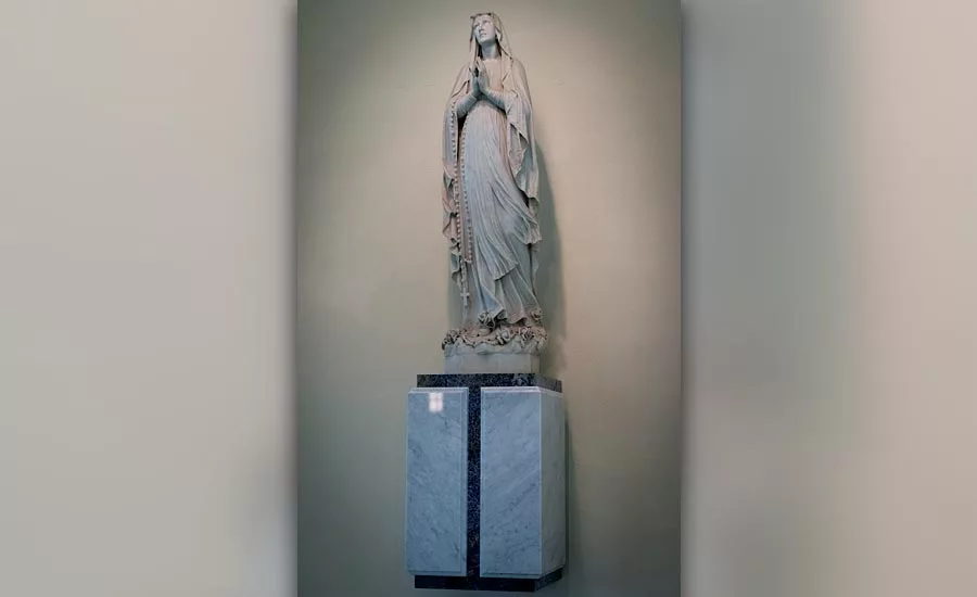 Carrara marble veining in a “V” pattern for Virgin Mary platform