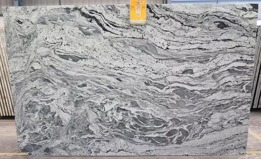 Silver Cloud/Viscont White granite quarry
