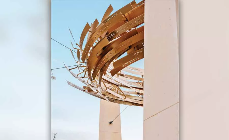 The sculptural wreath