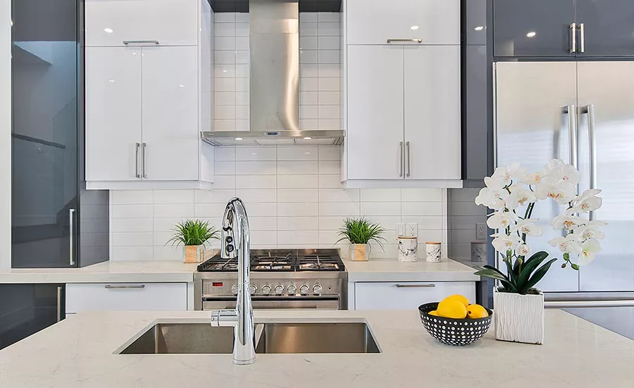 SW 1021 One-on-One with Vadara Quartz, Fiore Installation