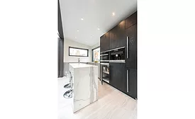 Neolith’s tiny house at KBIS 1