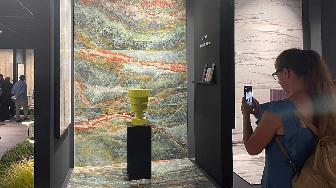 03 SW 1223 2023 Cersaie Wrap-Up Podcast. Star Emerald display.