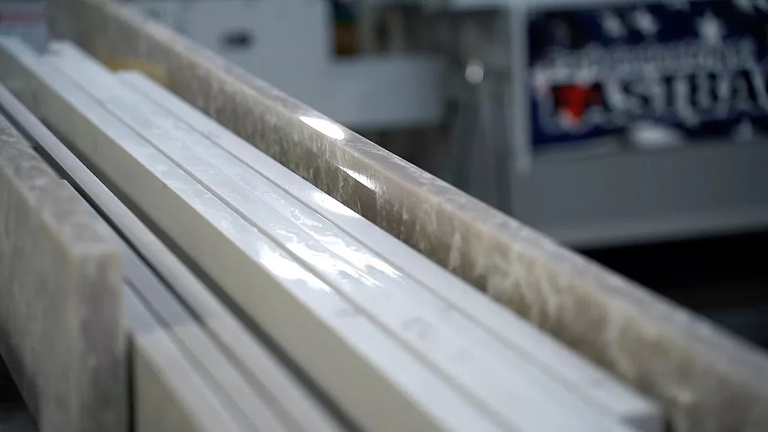 SW 1022 Web Alaska Countertops Fabricator-Spotlight 03