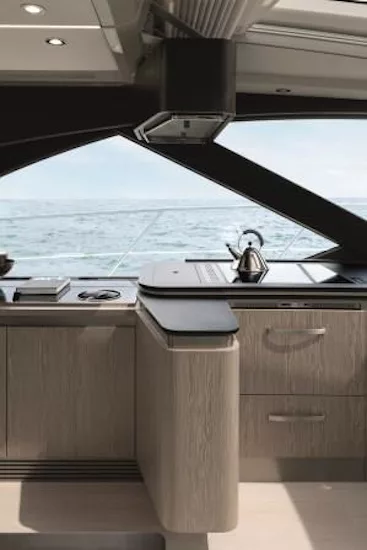 yacht 2