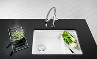 The Blanco Precis medium dingle sink with drainer. 
