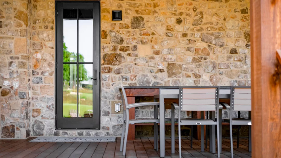 SW 0723 Exterior Stone McLemore 07